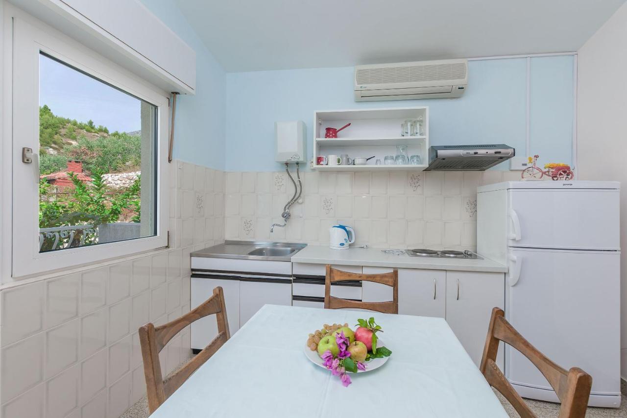 Apartments Marija Duće Εξωτερικό φωτογραφία