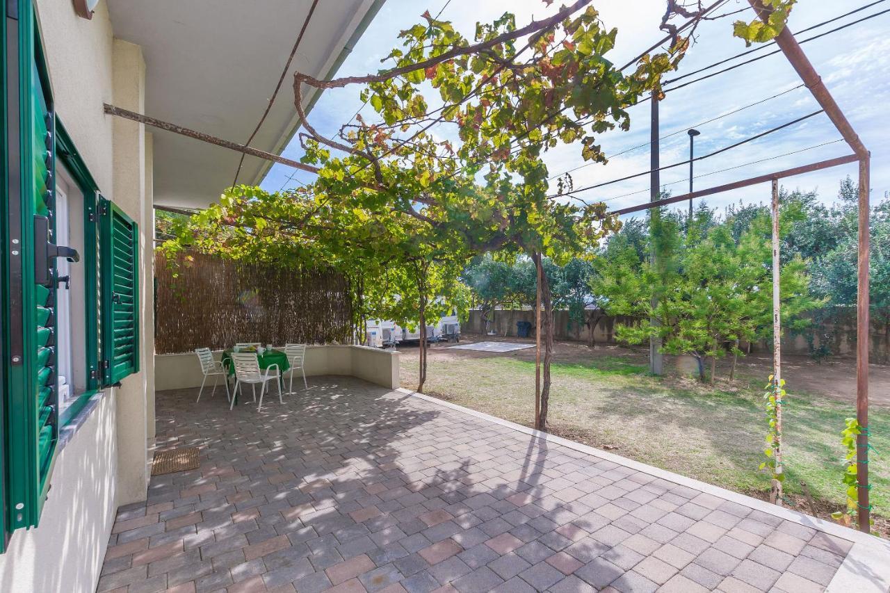 Apartments Marija Duće Εξωτερικό φωτογραφία